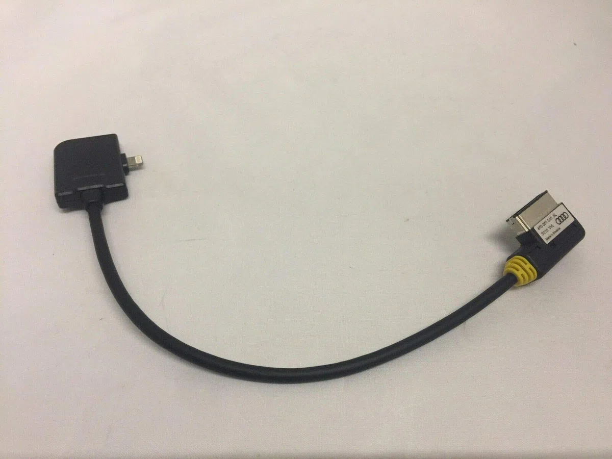 Audi 4 F0051510AL Cavo Adattatore Set per Musica interfaccia/dispositivi Apple con Presa di Corrente