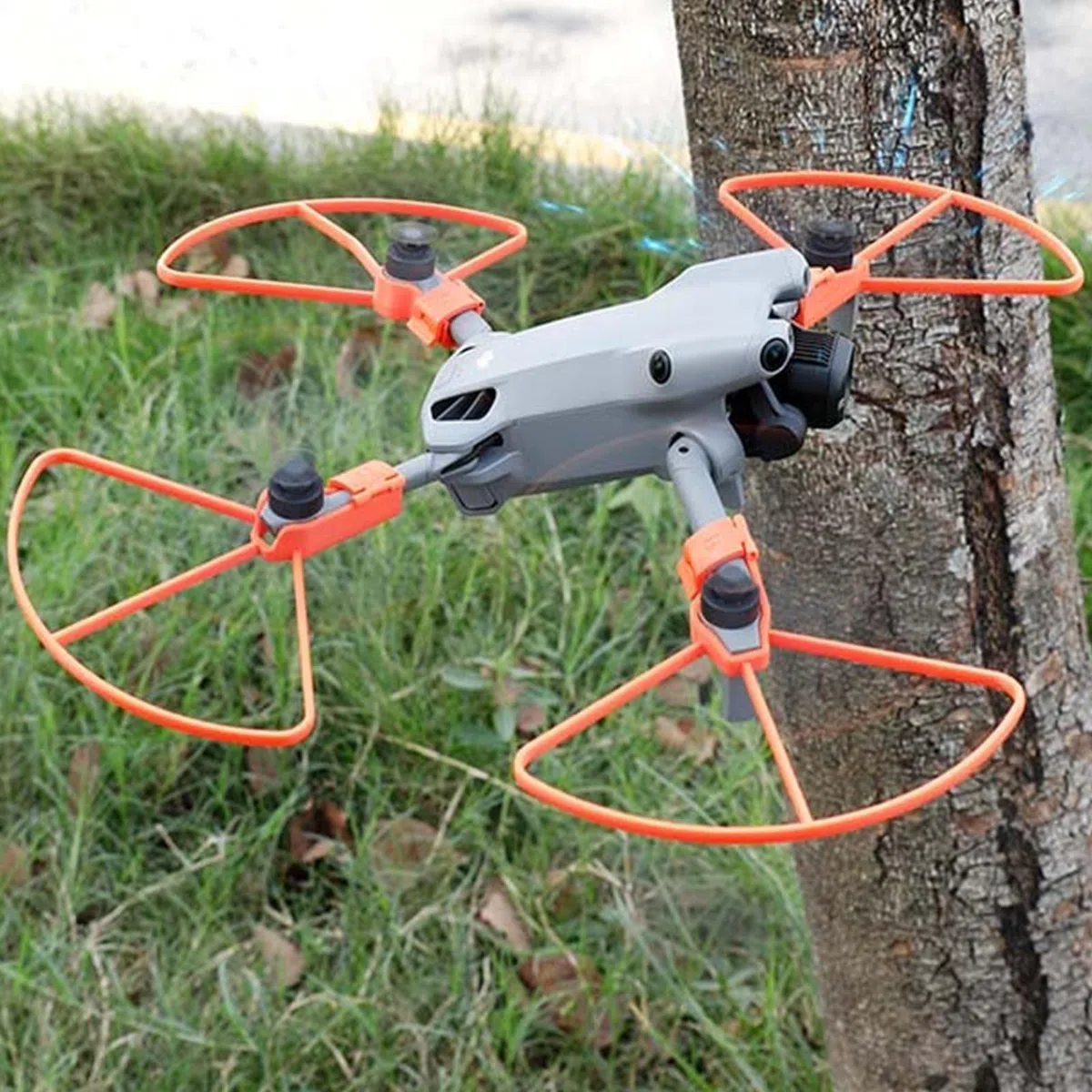 Protezione elica Guard per DJI Mini 5 Pro, Anello anticollisione Elica Pala Protezione Copertura di sicurezza Accessori per DJI Mini 5 Pro (With Landing Gear-Orange)