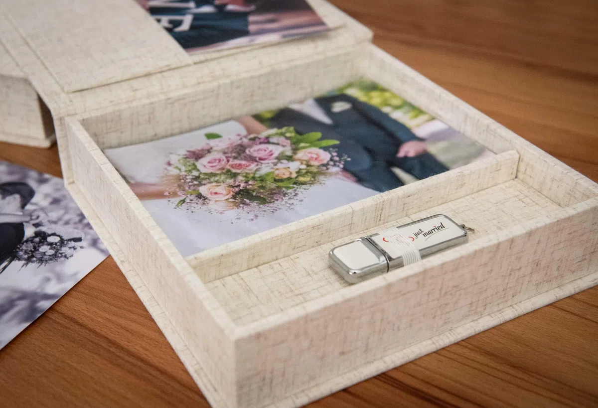 Scatola porta USB/DVD per matrimonio, con scatola fotografica, 13 x 18 cm, tessuto di lino (naturale)