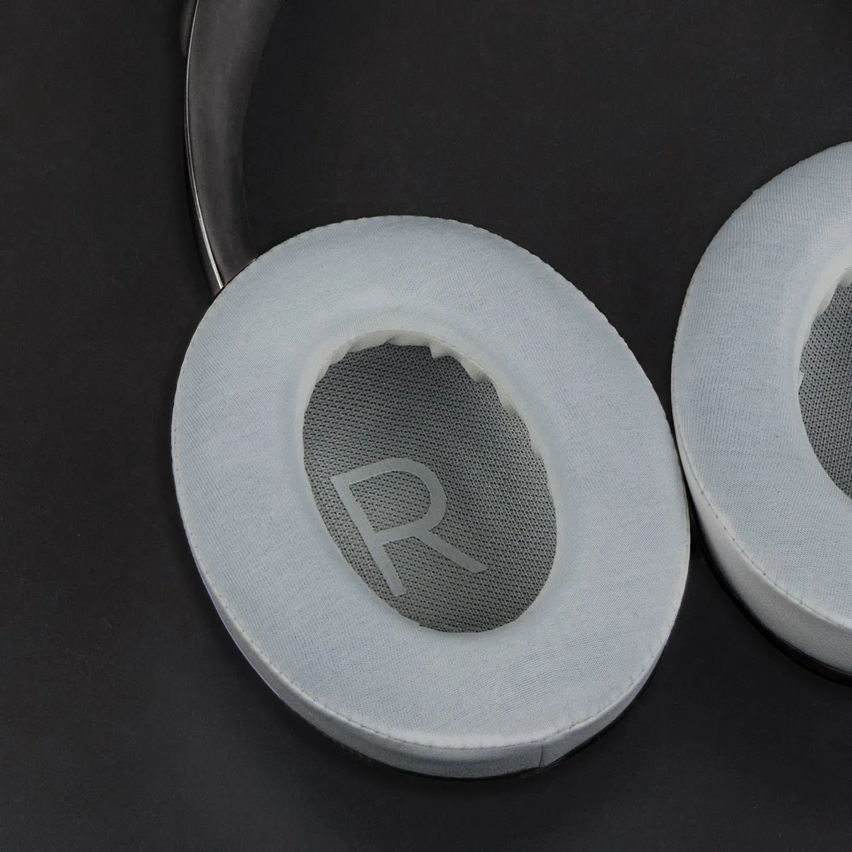 SOULWIT Cuscinetti Auricolari di Ricambio in Gel di Raffreddamento per Bose 700 (NC700) Cuffie Wireless, Cuscinetti Auricolari con Tessuto di Seta Ghiacciata, Schiuma Antirumore ad Alta Densità