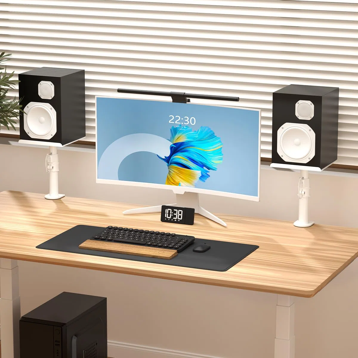 suptek SDM001W - Supporto da scrivania per altoparlanti con morsetto, vassoi da 24,4 x 22,4 cm, regolazione dell'altezza e inclinazione, supporti audio universali per computer e altoparlanti da