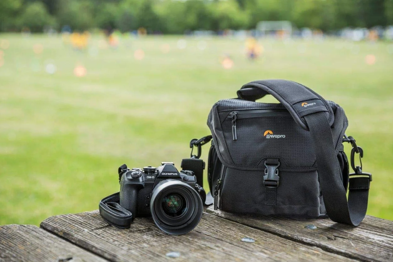 Lowepro Nova Ii, Unisex adulto, Nero, Taglia 160 AW II