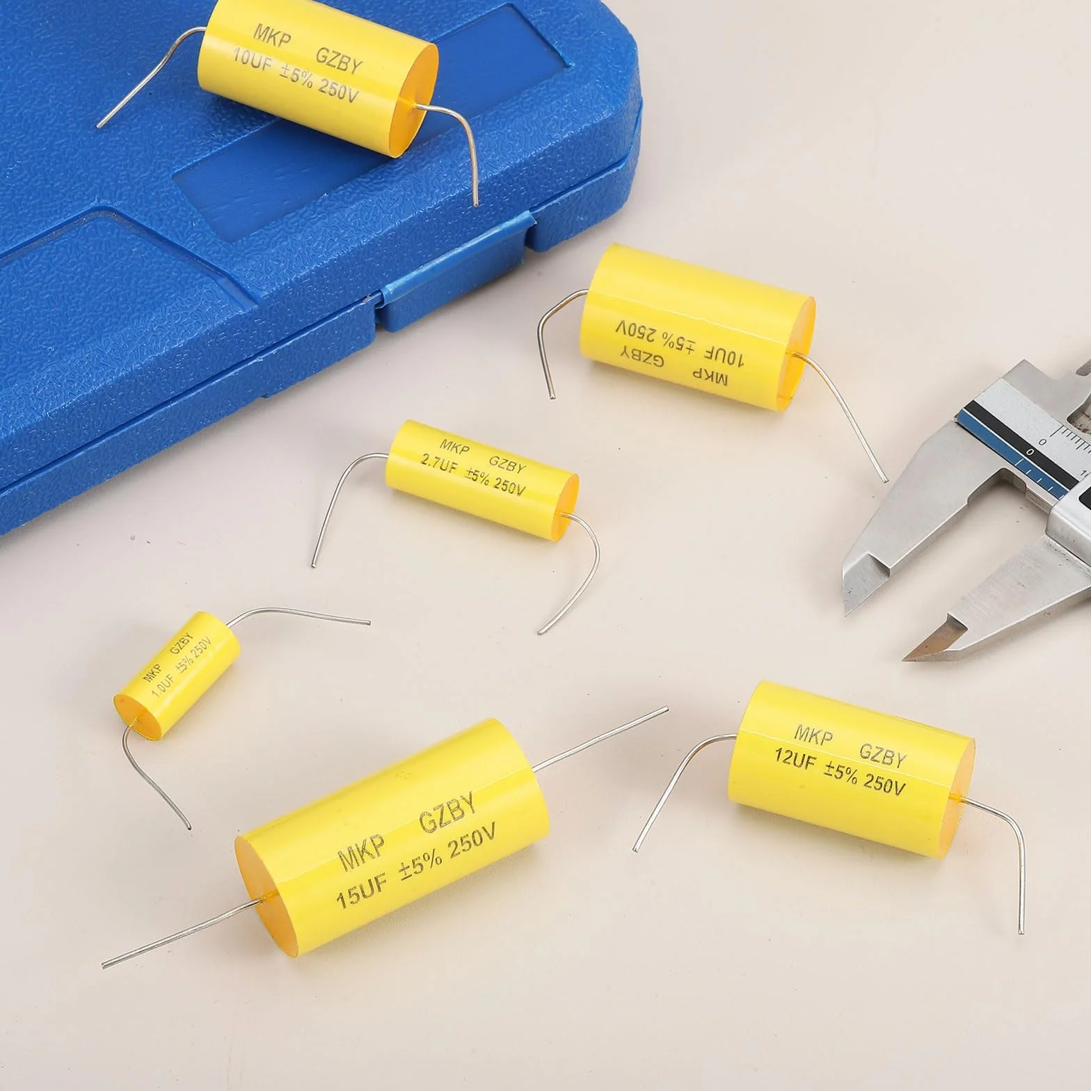 QUARKZMAN 4Pc Condensatore Divisore Di Frequenza 12uf 250V Assiale Audio Crossover MKP Film Capacitor