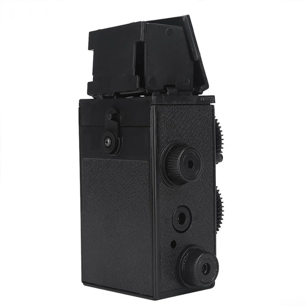 La compagna ideale per i fotografi, questa classica fotocamera reflex da 35 mm fa contare ogni momento