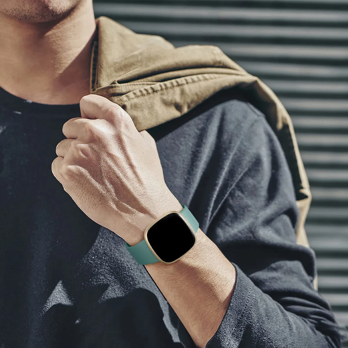 Charlam 6 Pezzi Cinturino Compatibile con Fitbit Versa 3/ Versa 4 Cinturino/Fitbit Sense/Sense 2 Cinturini, Cinturino di Ricambio per Sportivi Morbidi per Donna Uomo, Piccoli Grandi