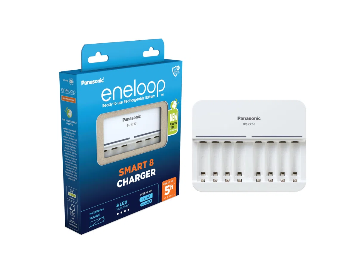 eneloop Smart 8 caricabatterie, per 1-8 batterie ricaricabili AA/AAA, 5 ore tempo di ricarica, 9 funzioni di sicurezza