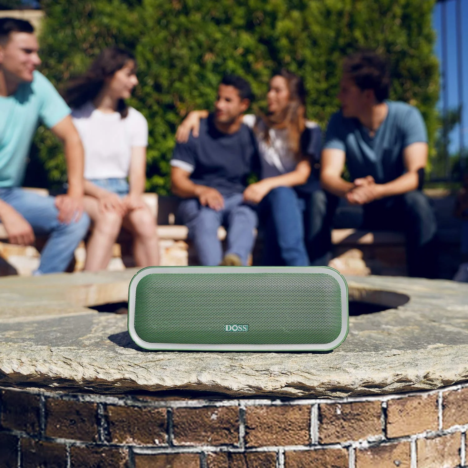 Cassa Bluetooth, DOSS SoundBox Pro + Altoparlante Bluetooth wireless con 24 W suono impressionante,bassi potenti, IPX5 impermeabile, 15 ore di riproduzione, accoppiamento stereo wireless,LED Luce-Nero