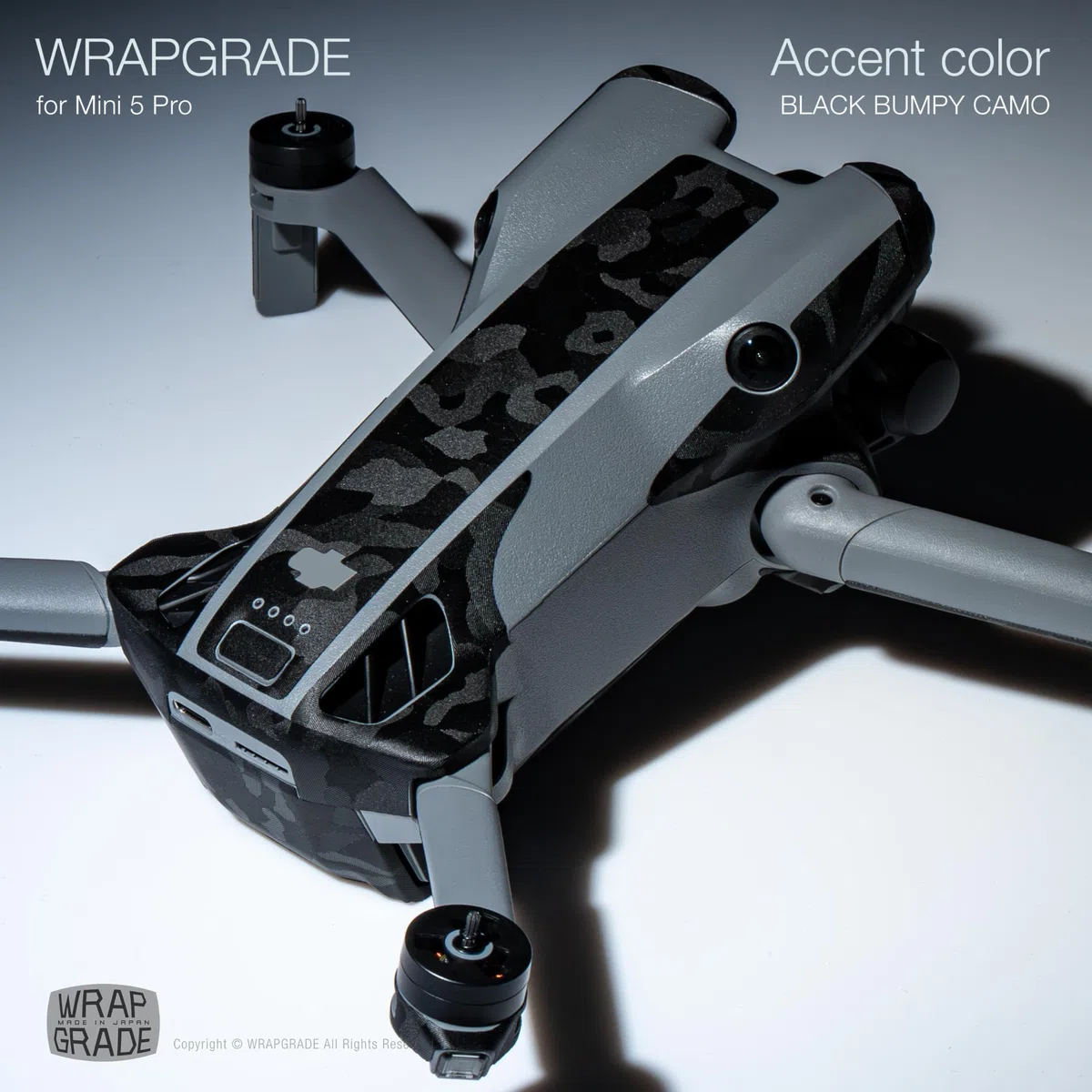 WRAPGRADE adesivi compatibili con DJI Mini 5 Pro Accent Color (Black Bumpy Camo)