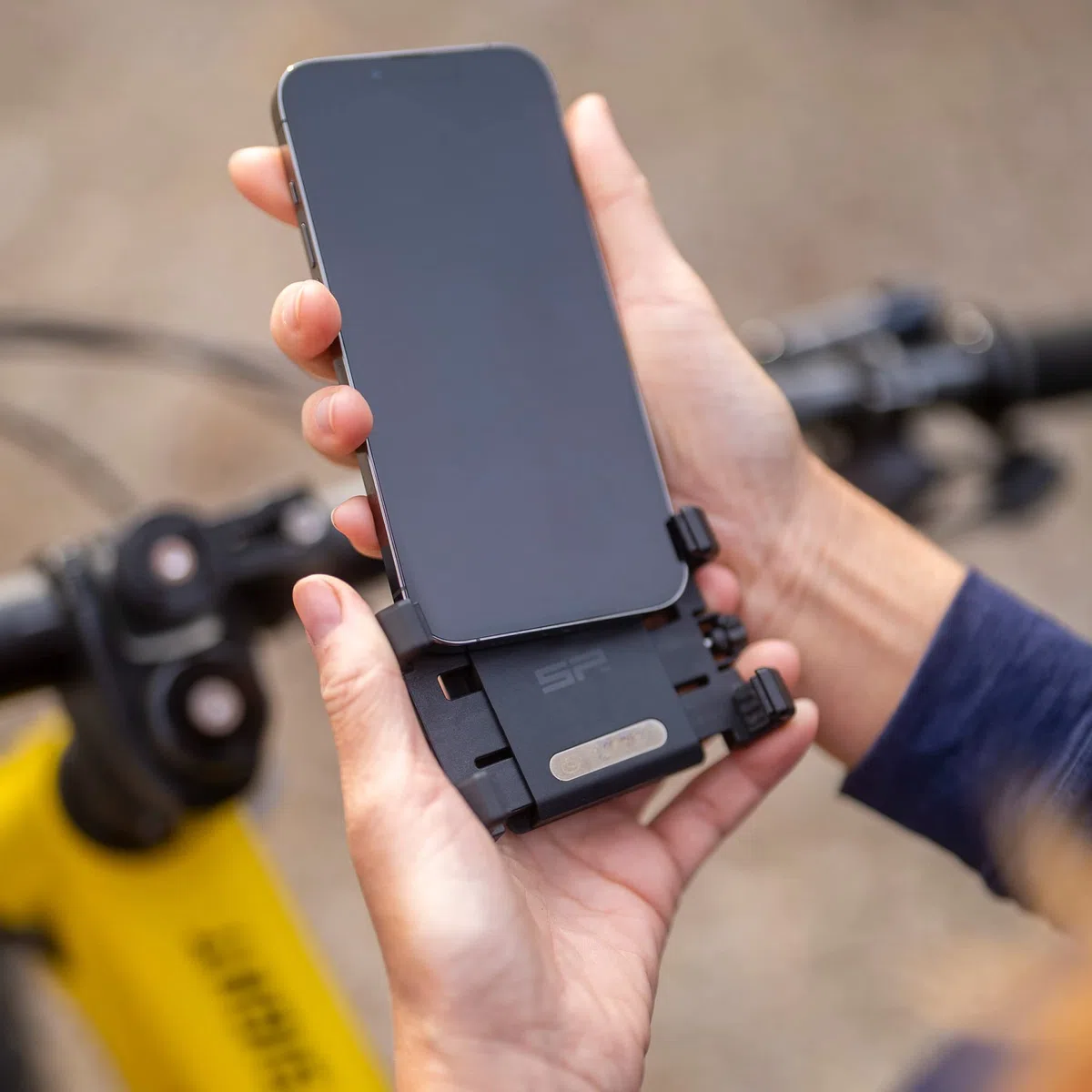 SP CONNECT Universal Phone Clamp | SPC+ | Morsetto Supporto Smartphone Universale